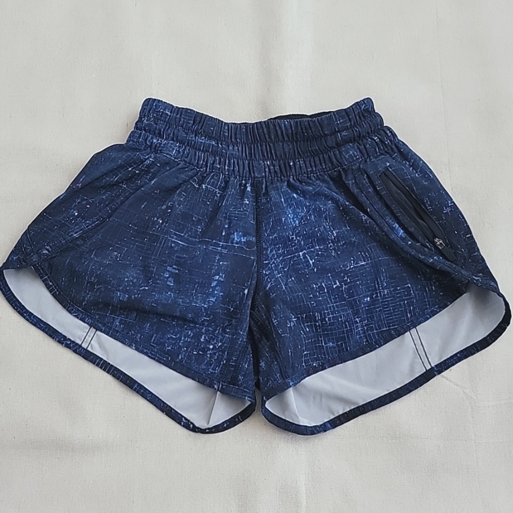 Lululemon Hotty Hot Shorts 4"